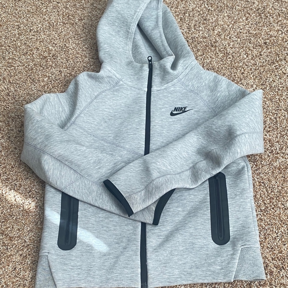 Nike Kids Gray Sweatpants & Joggers Set - Picture 7 of 8